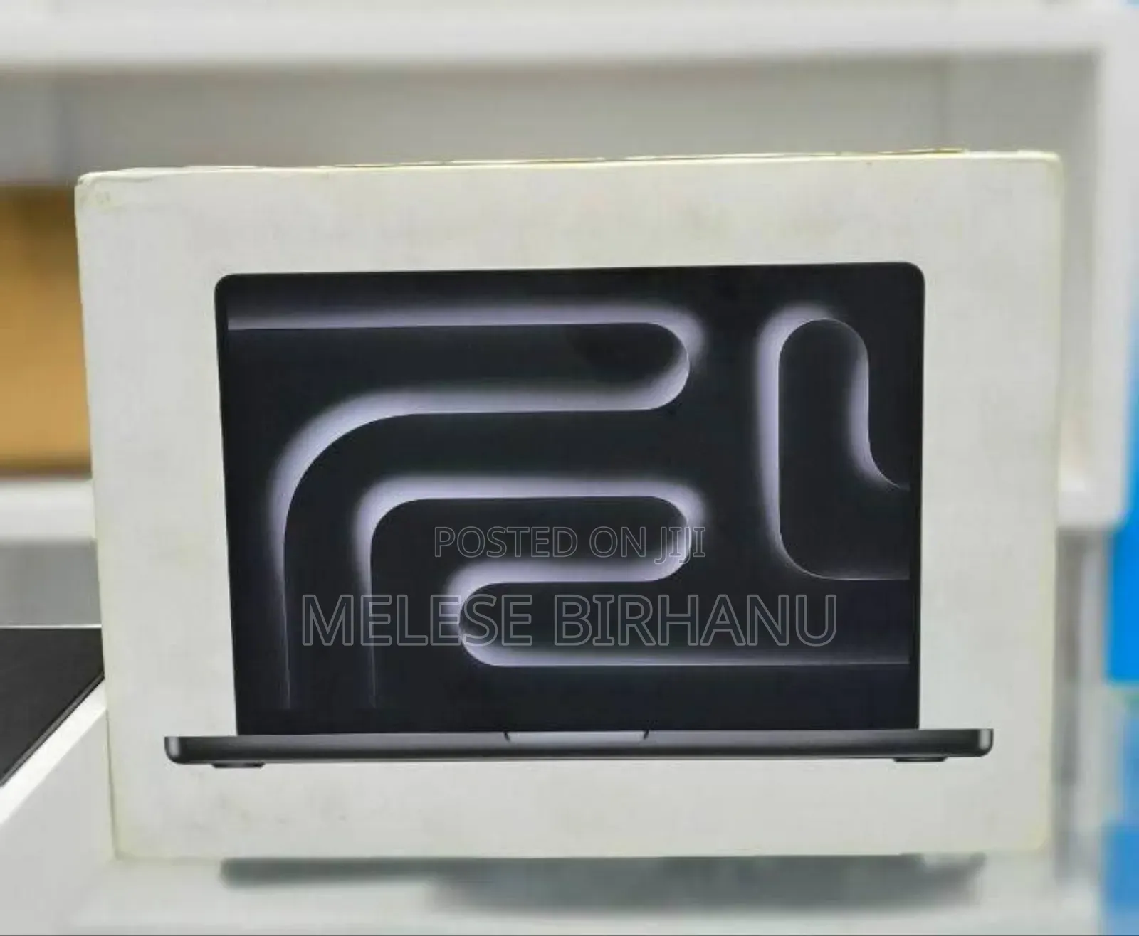 New Laptop Apple MacBook Pro 18GB Apple M3 SSD 512GB