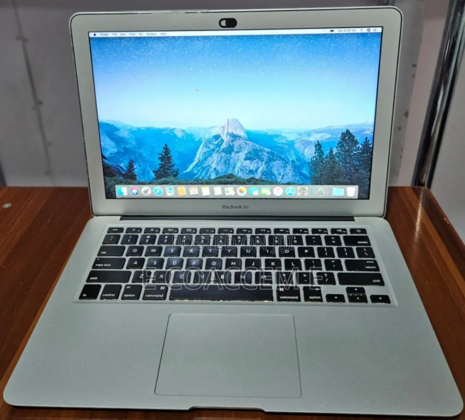 New Laptop Apple MacBook 8GB Intel Core I5 SSD 128GB