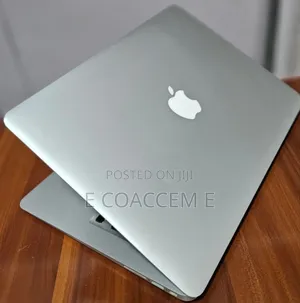 New Laptop Apple MacBook 8GB Intel Core I5 SSD 128GB