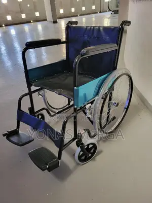 Photo - Portable Durable Folding Wheelchair፫奕wheelchair₩፩wheelchair