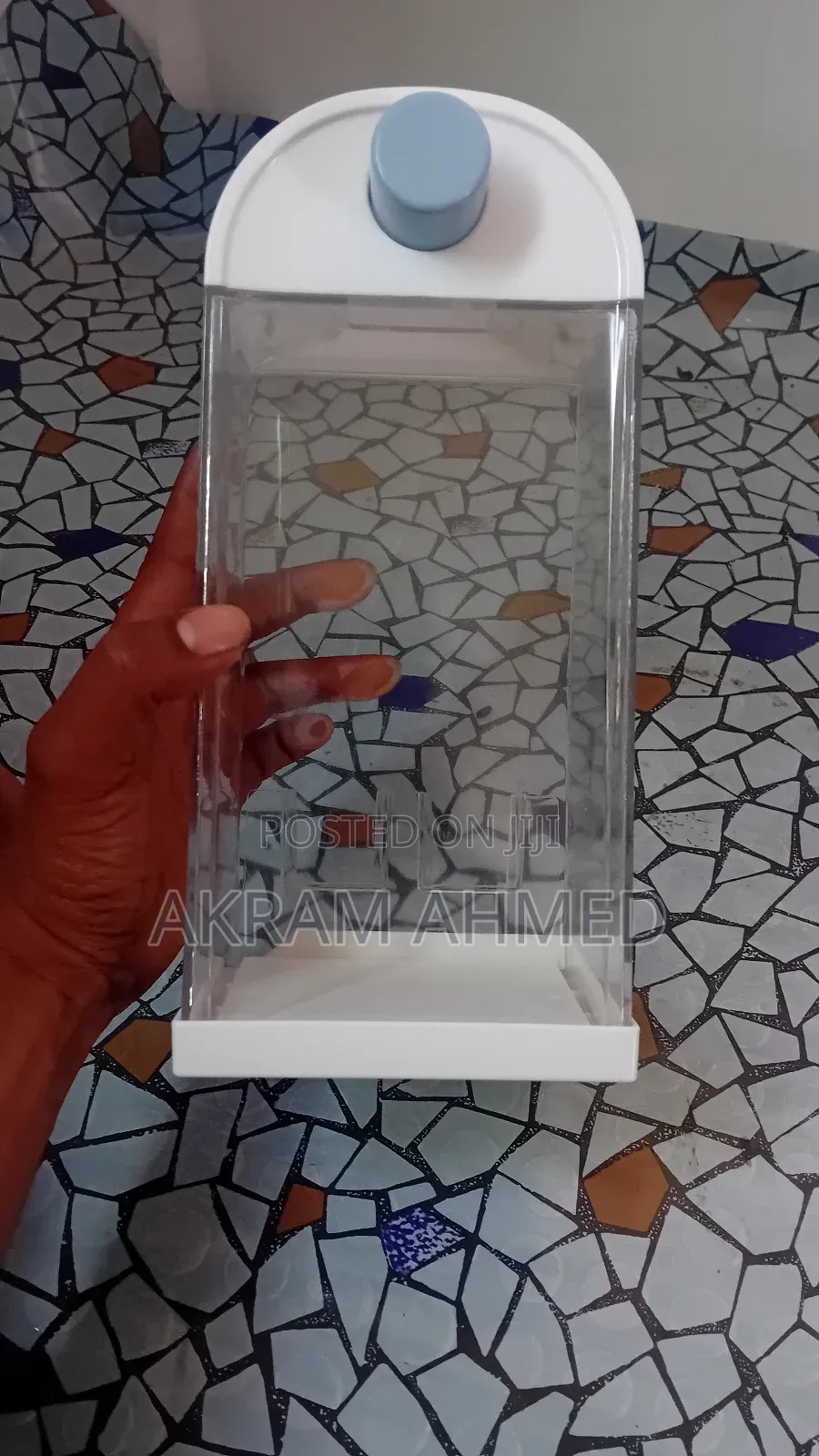 Cereal Despenser (የኮርንፍሌክስ ወይም የጥራጥሬ ማስቀመጫ)