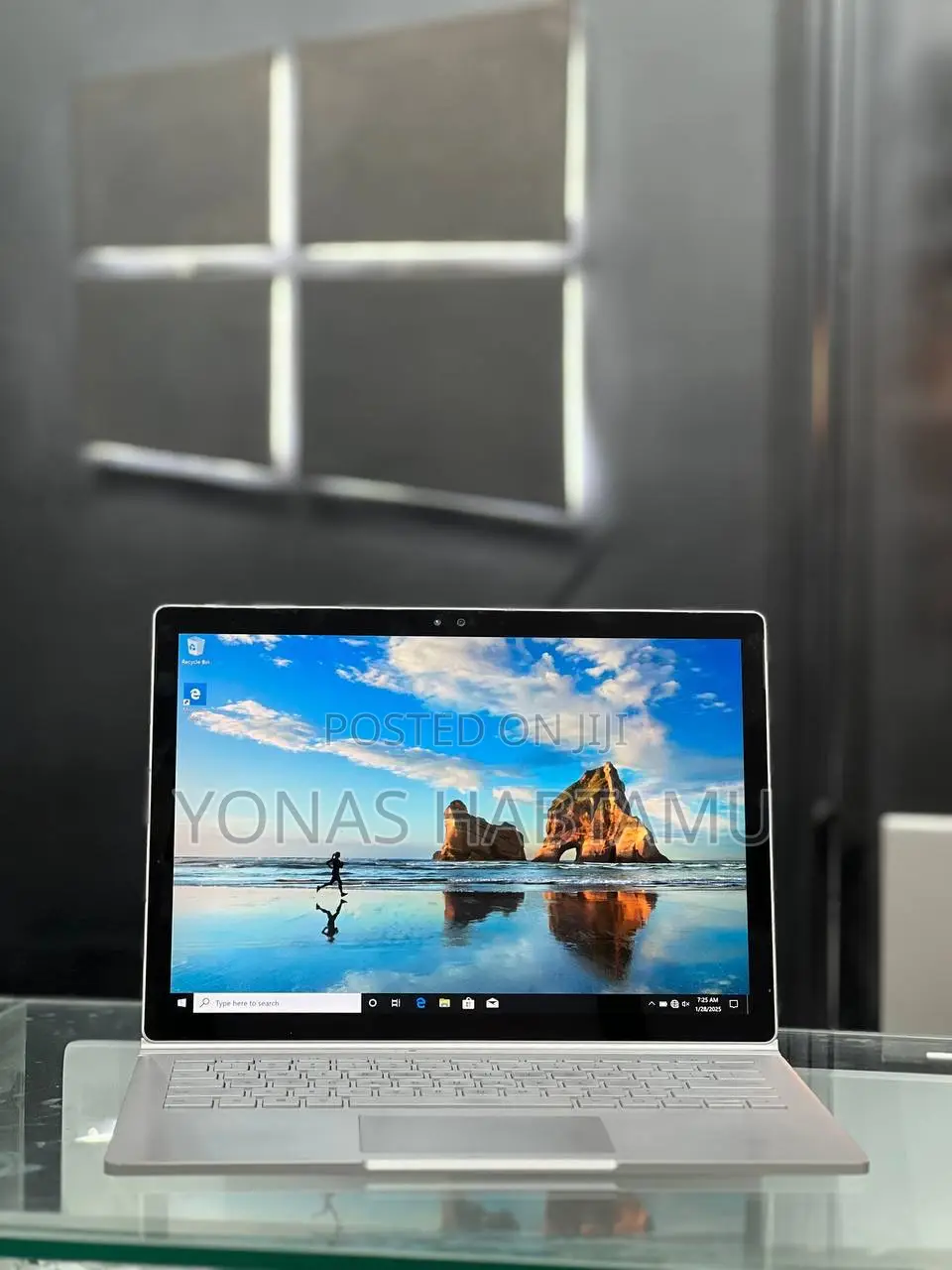 New Laptop Microsoft Surface 8GB Intel Core I5 SSD 256GB