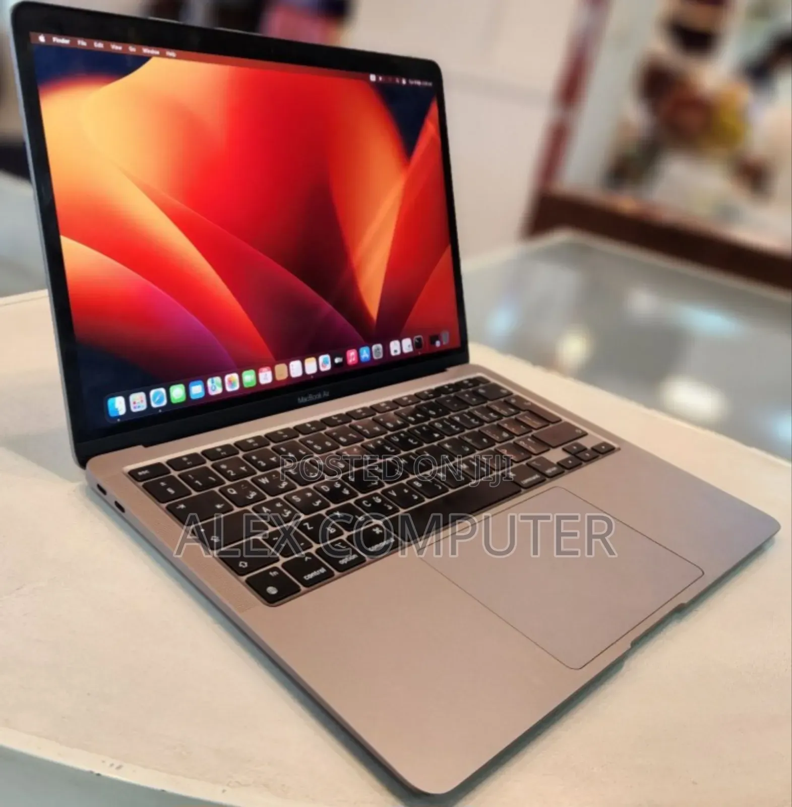 New Laptop Apple MacBook Air 2020 M1 8GB Apple M1 SSD 256GB