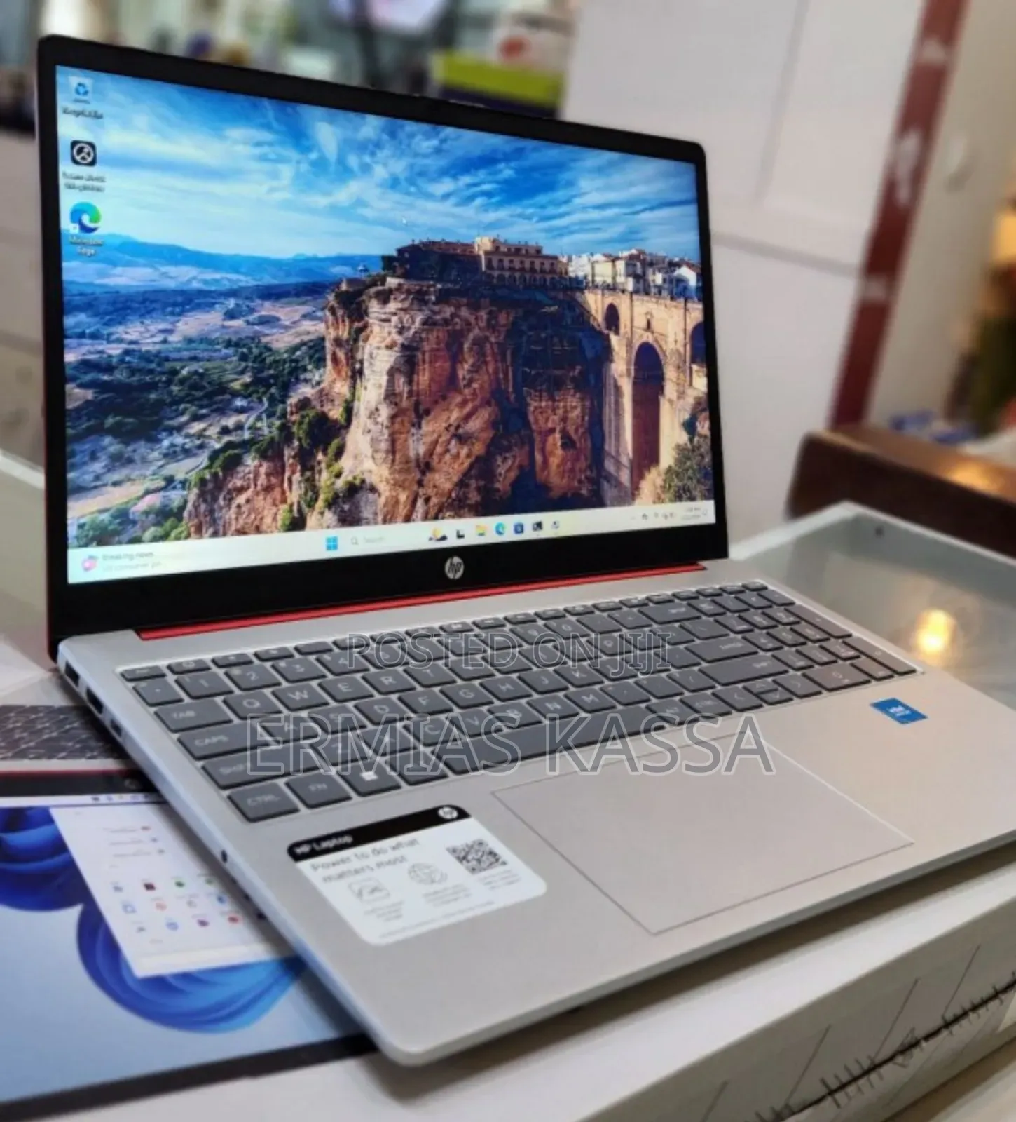 New Laptop HP Stream Notebook 4GB Intel Celeron SSD 128GB