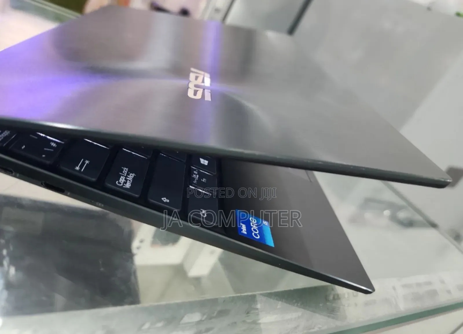 New Laptop Asus ZenBook UX32A 8GB Intel Core I5 SSD 512GB