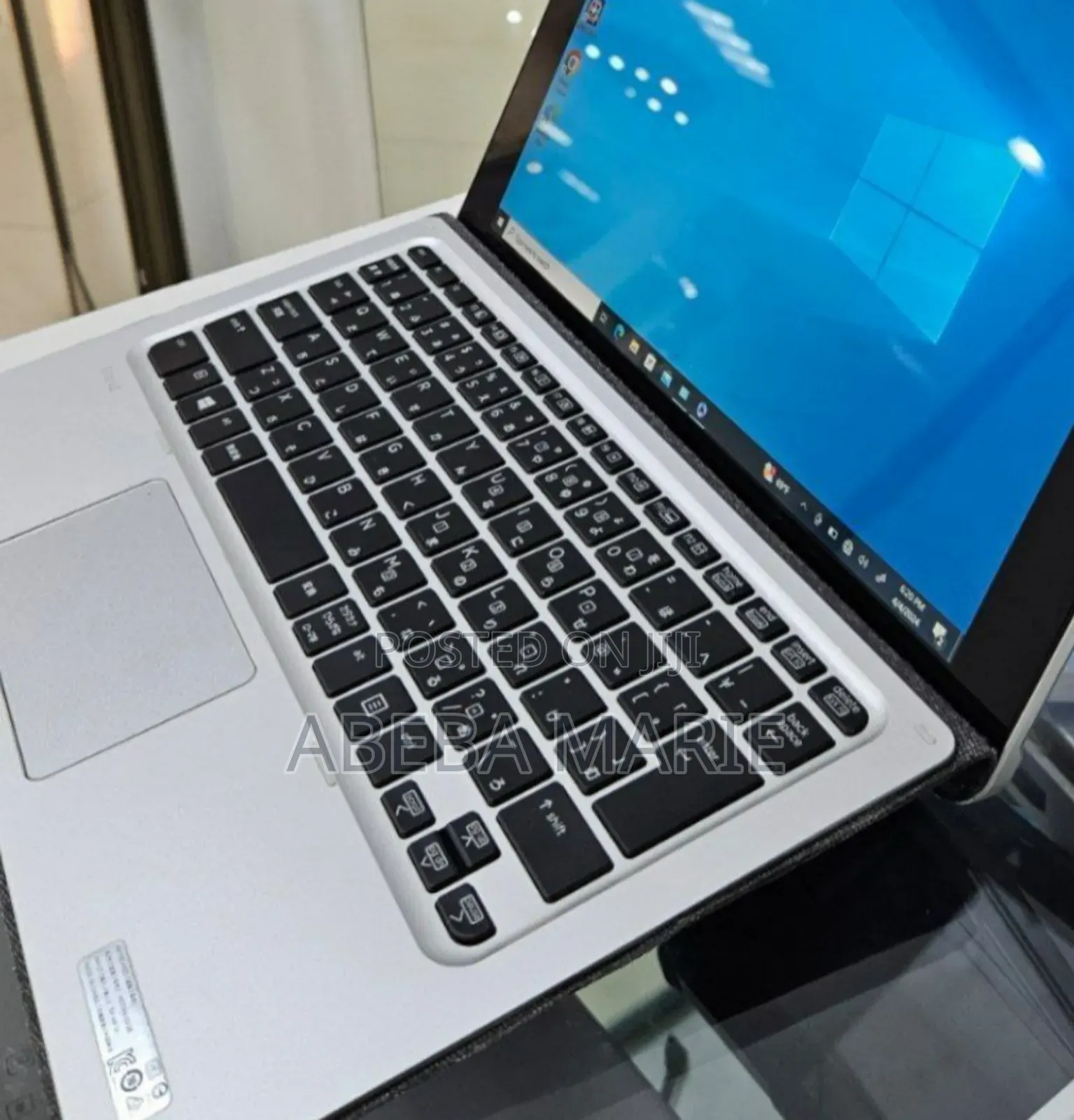 New Laptop HP Elite X2 1013 G3 8GB Intel Core M SSD 256GB