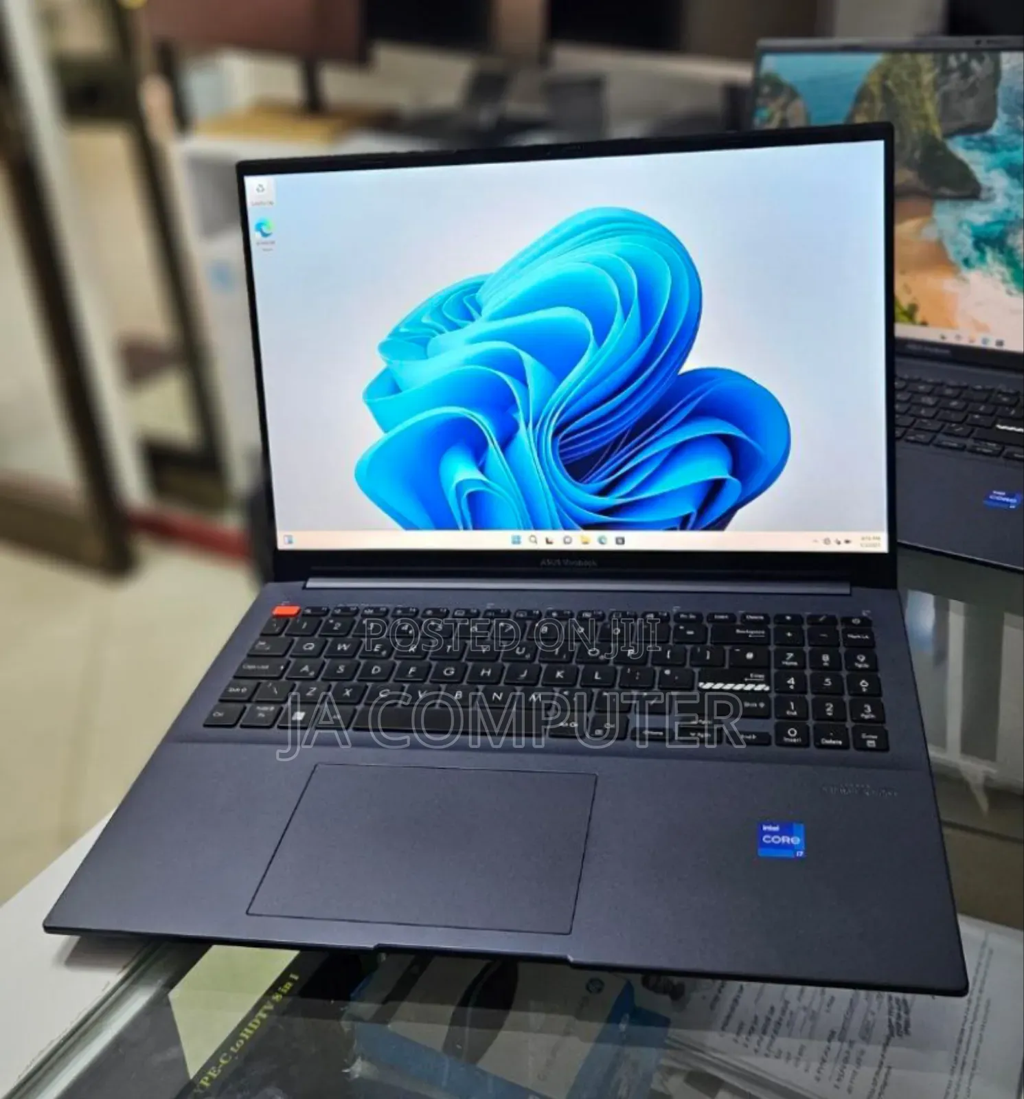 New Laptop Asus VivoBook Pro 17 N705UD 16GB Intel Core I7 SSD 512GB