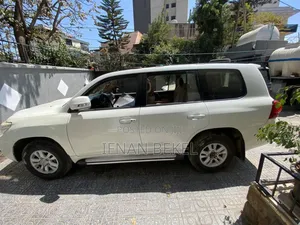 Toyota Land Cruiser 2014 White