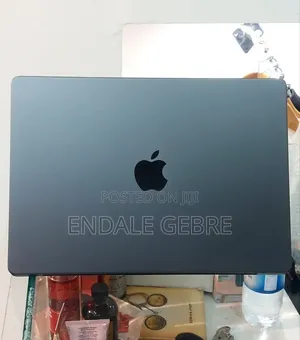 Photo - New Laptop Apple MacBook Pro 2023 M3 14-Inch 18GB Apple M3 SSD 512GB