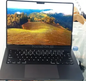 Photo - New Laptop Apple MacBook Pro 2023 M3 14-Inch 18GB Apple M3 SSD 512GB