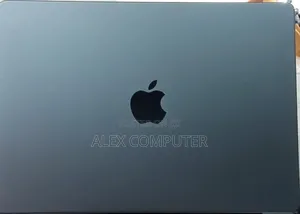 New Laptop Apple MacBook Pro 2023 M3 14-Inch 18GB Apple M3 SSD 512GB