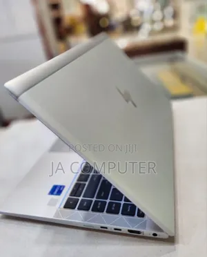 New Laptop HP EliteBook 840 G8 16GB Intel Core I7 SSD 512GB