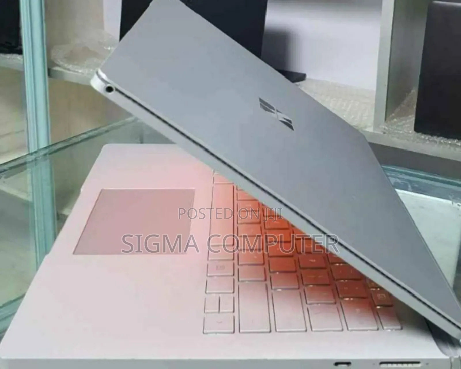 New Laptop Microsoft Surface Book 3 16GB Intel Core I7 SSD 256GB