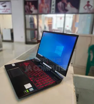 New Laptop HP Omen X 8GB Intel Core I5 SSHD (Hybrid) 750GB