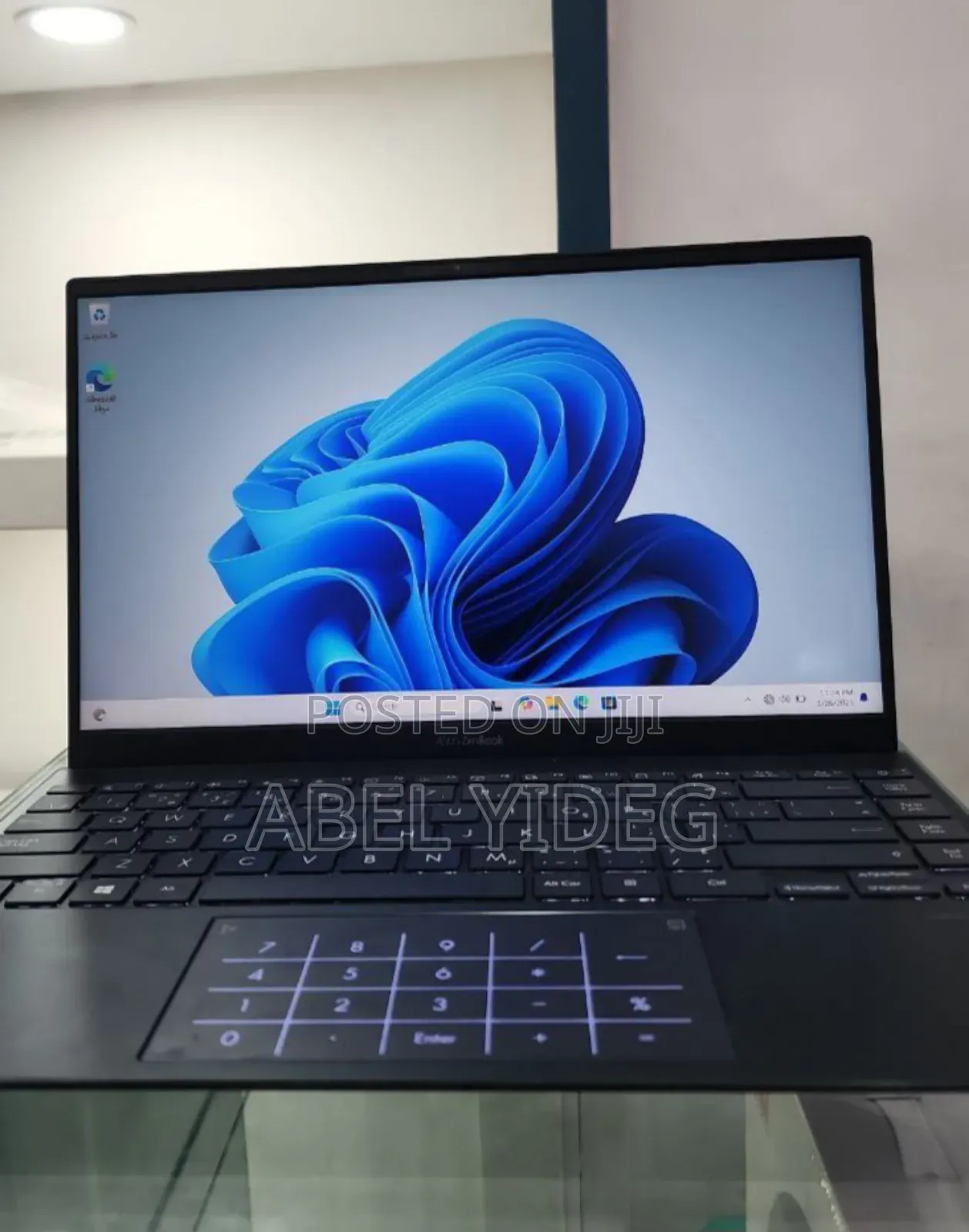 New Laptop Asus ZenBook UX430UQ 8GB Intel Core I5 SSD 512GB