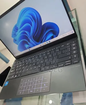 New Laptop Asus ZenBook UX430UQ 8GB Intel Core I5 SSD 512GB