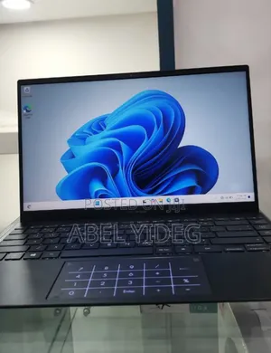 New Laptop Asus ZenBook UX430UQ 8GB Intel Core I5 SSD 512GB