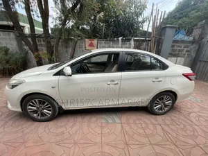 Toyota Yaris 2015 Ivory