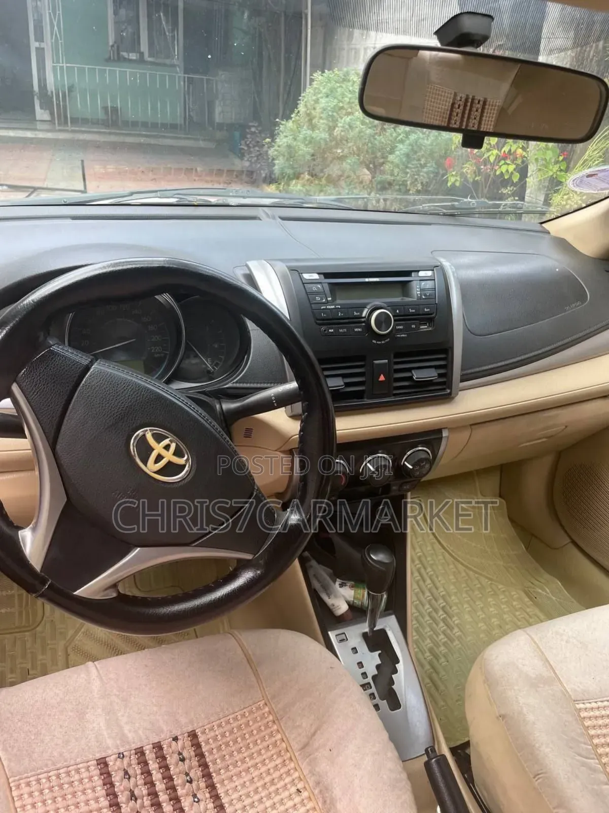 Toyota Yaris 2015 Ivory