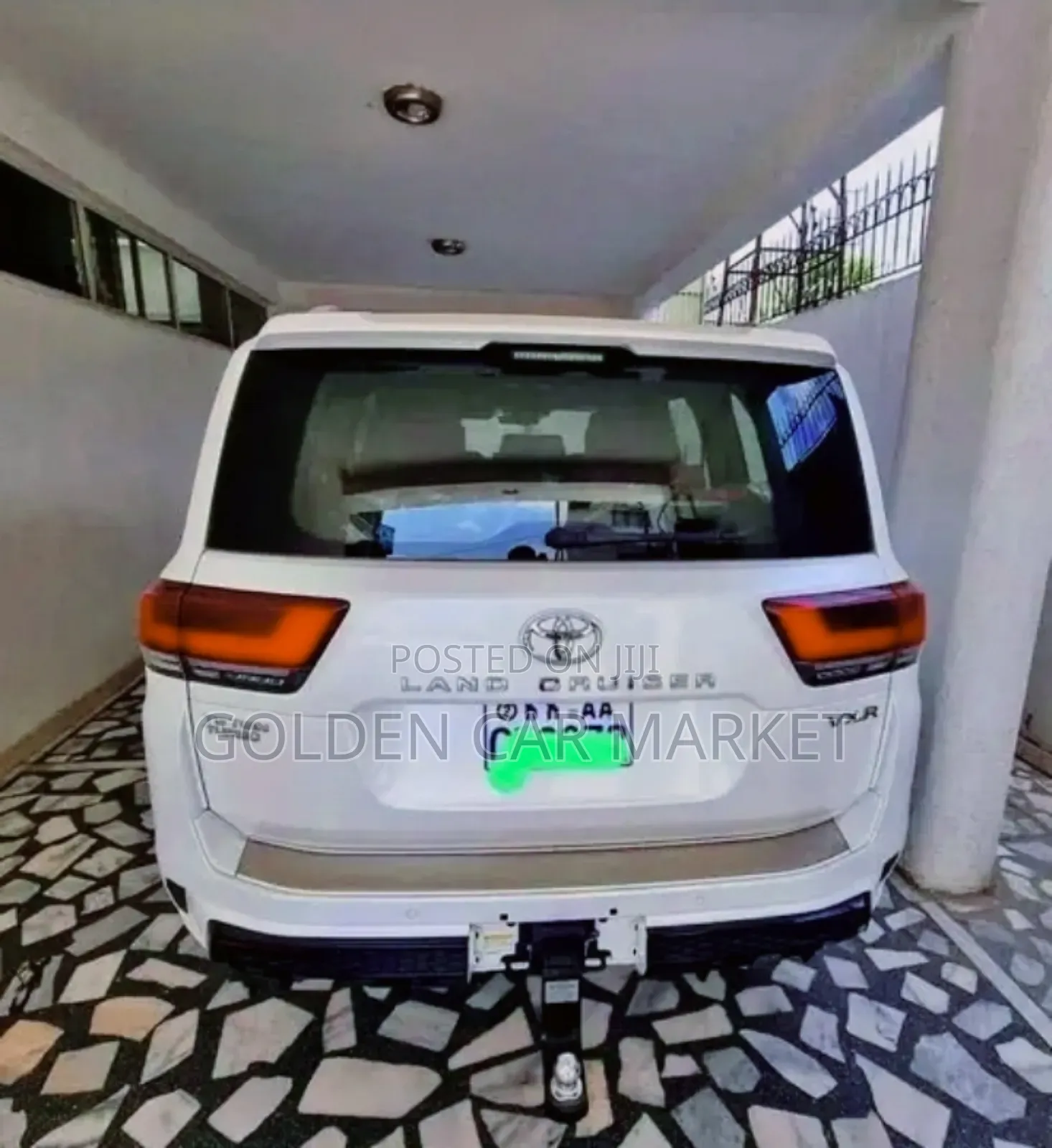 Toyota Land Cruiser 2023 White