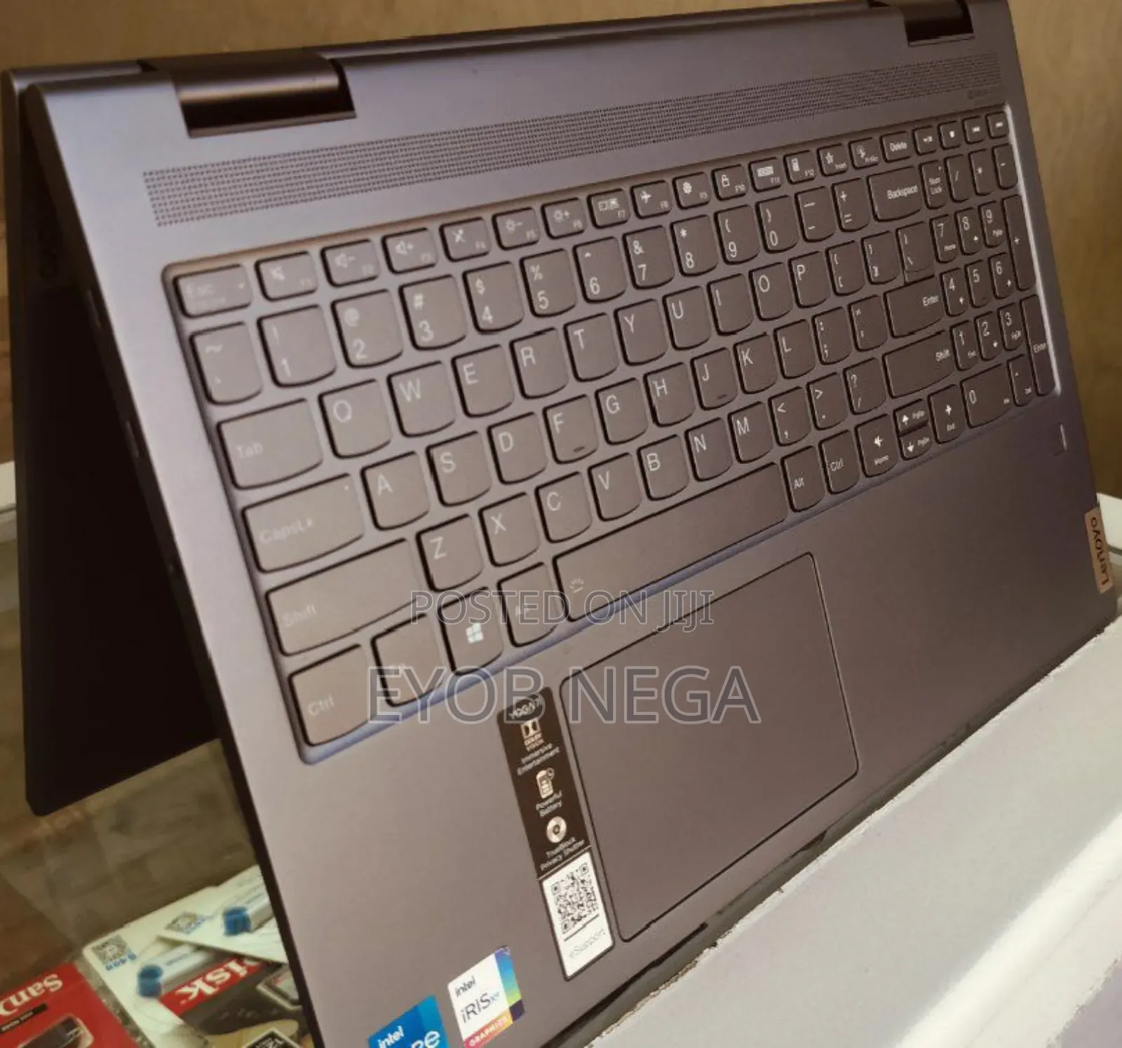 New Laptop Lenovo Yoga 7i 8GB Intel Core I5 SSD 256GB