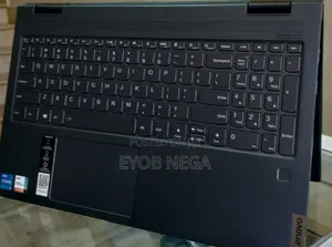 New Laptop Lenovo Yoga 7i 8GB Intel Core I5 SSD 256GB