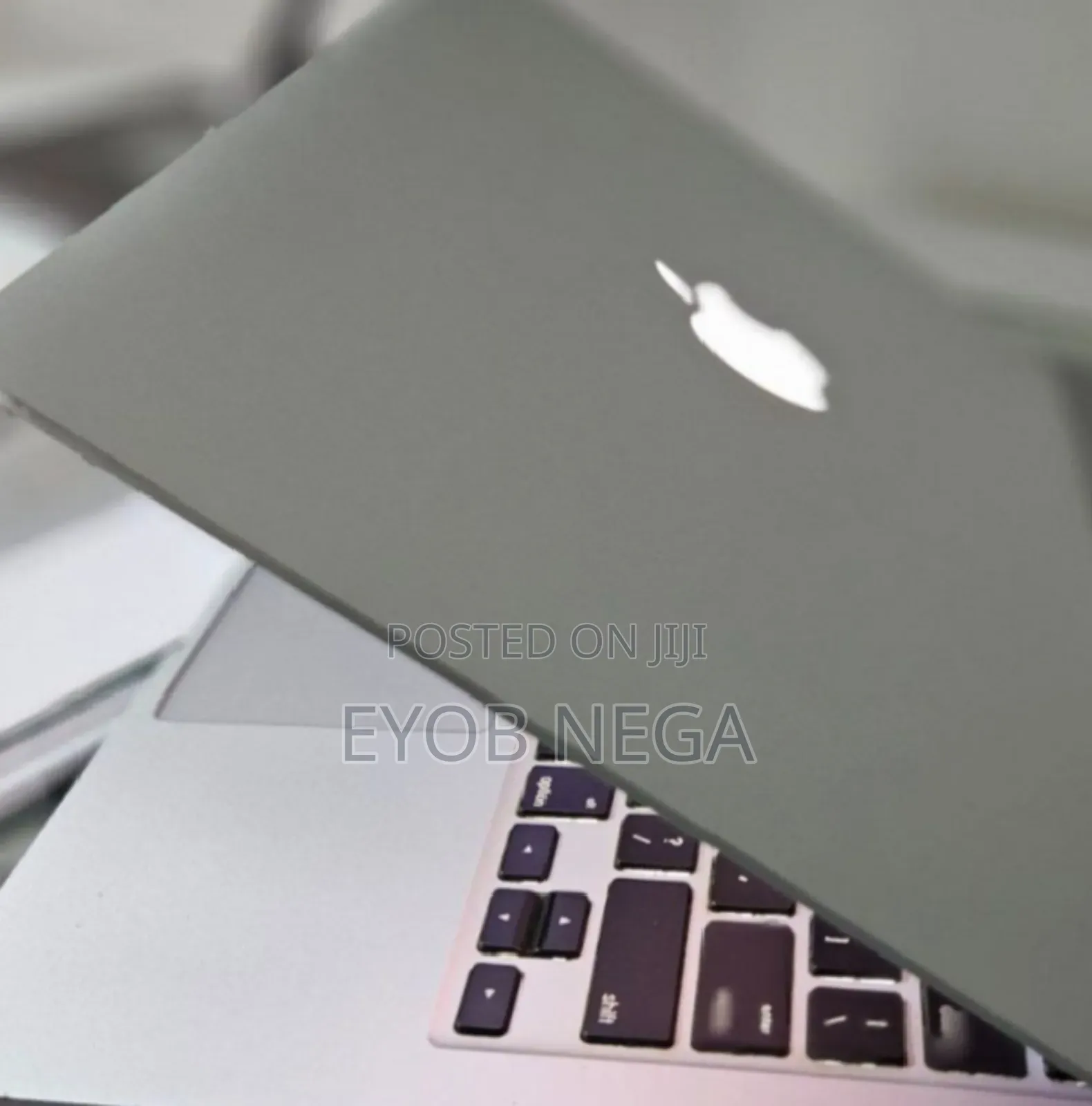 New Laptop Apple MacBook Pro 2015 8GB Intel Core I5 SSD 500GB