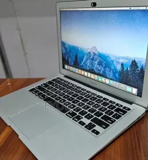 New Laptop Apple MacBook Air 2017 8GB Intel Core I5 SSD 128GB