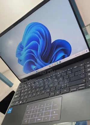 New Laptop Asus ZenBook 13 UX331UN 8GB Intel Core I5 SSD 512GB