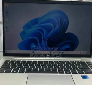 New Laptop HP EliteBook 830 G8 16GB Intel Core I5 SSD 512GB