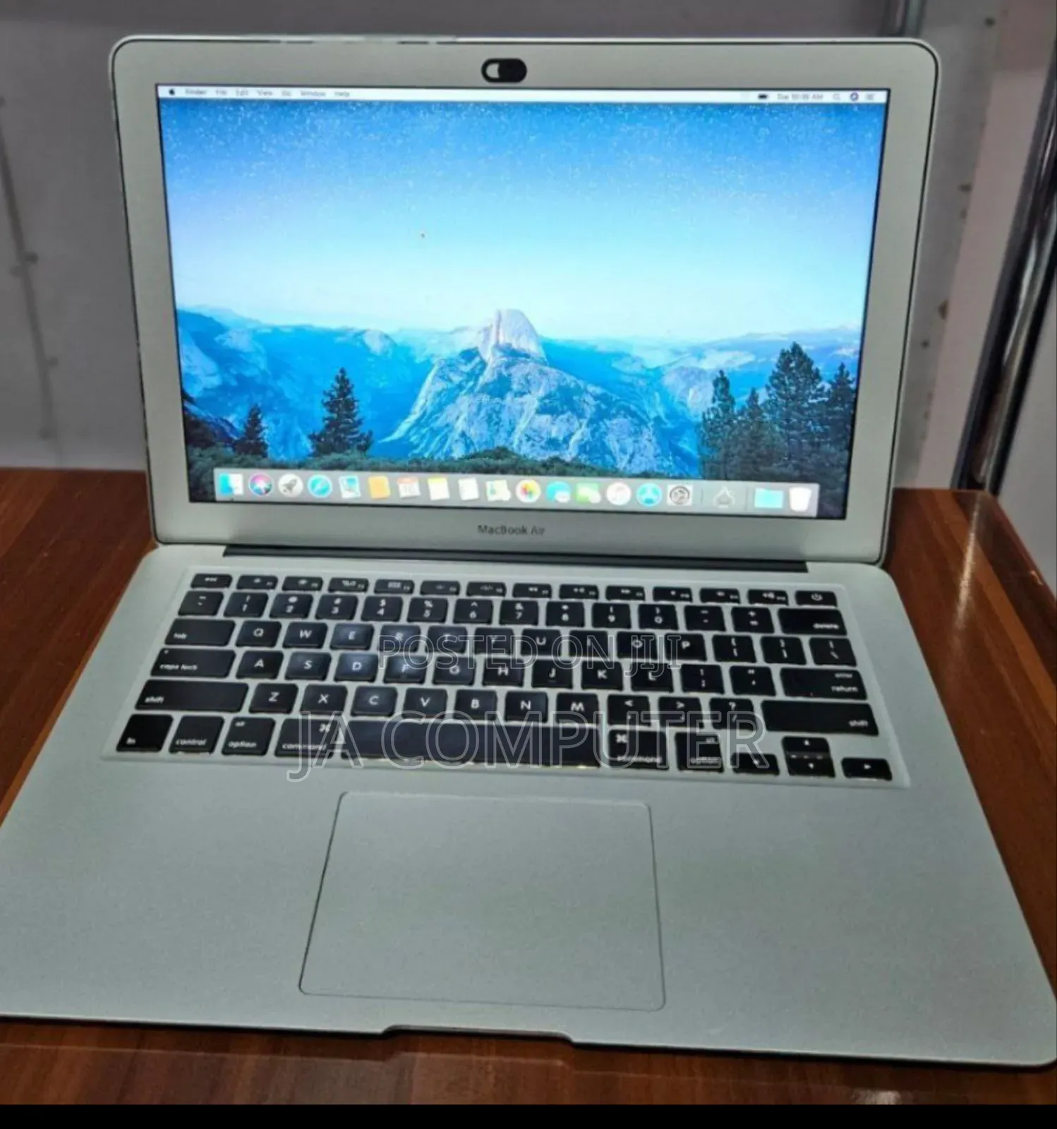 New Laptop Apple MacBook Air 2017 8GB Intel Core I5 SSD 128GB