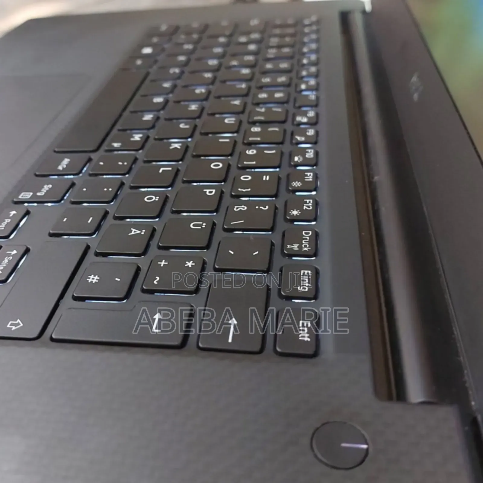 New Laptop Dell Precision 15 3520 16GB Intel Core I7 SSD 512GB