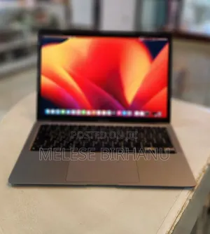 New Laptop Apple MacBook Air 2020 M1 8GB Apple M1 SSD 256GB