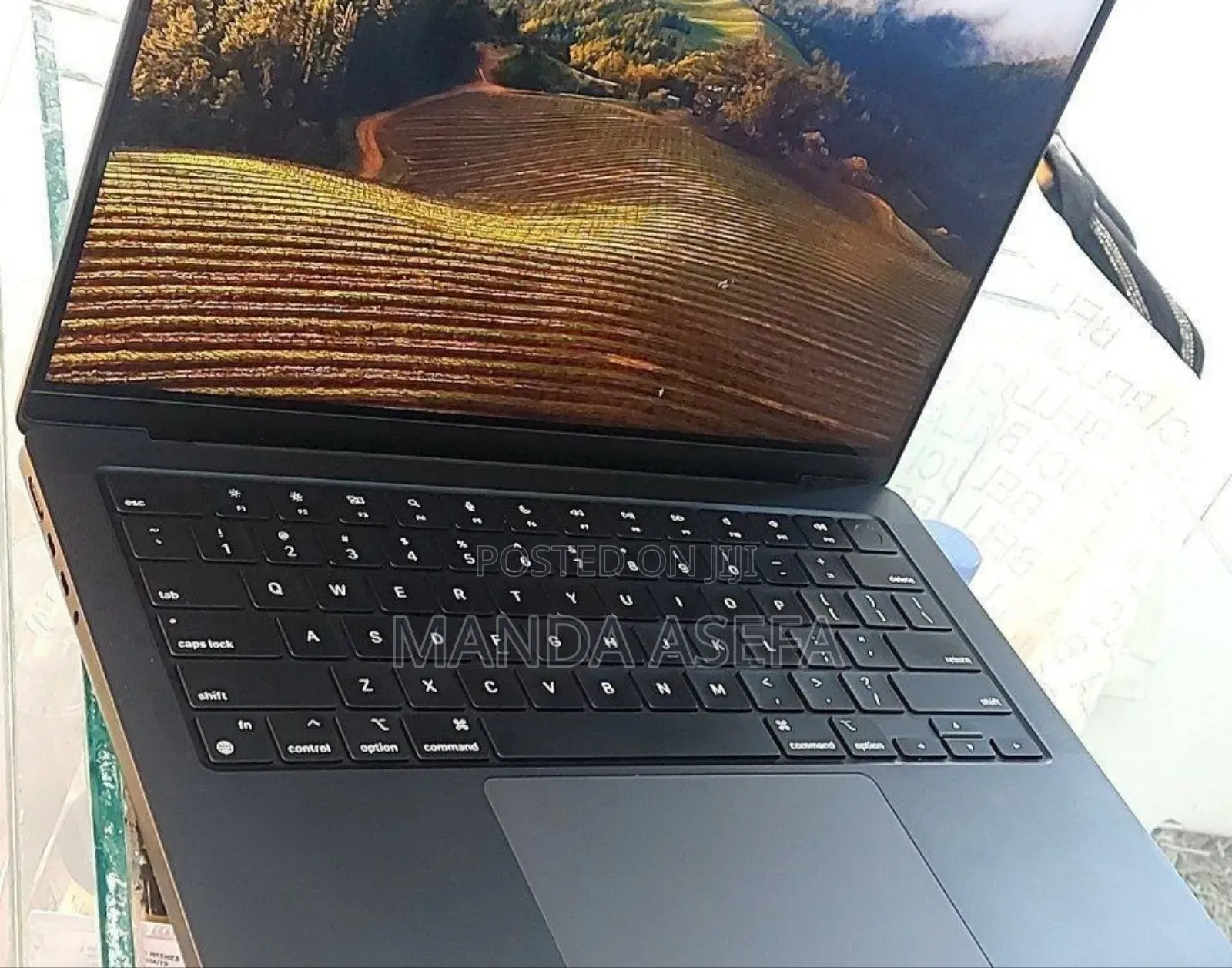 New Laptop Apple MacBook Pro 18GB Apple M3 SSD 512GB