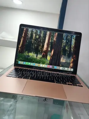 New Laptop Apple MacBook 2020 8GB Intel Core I3 SSD 256GB