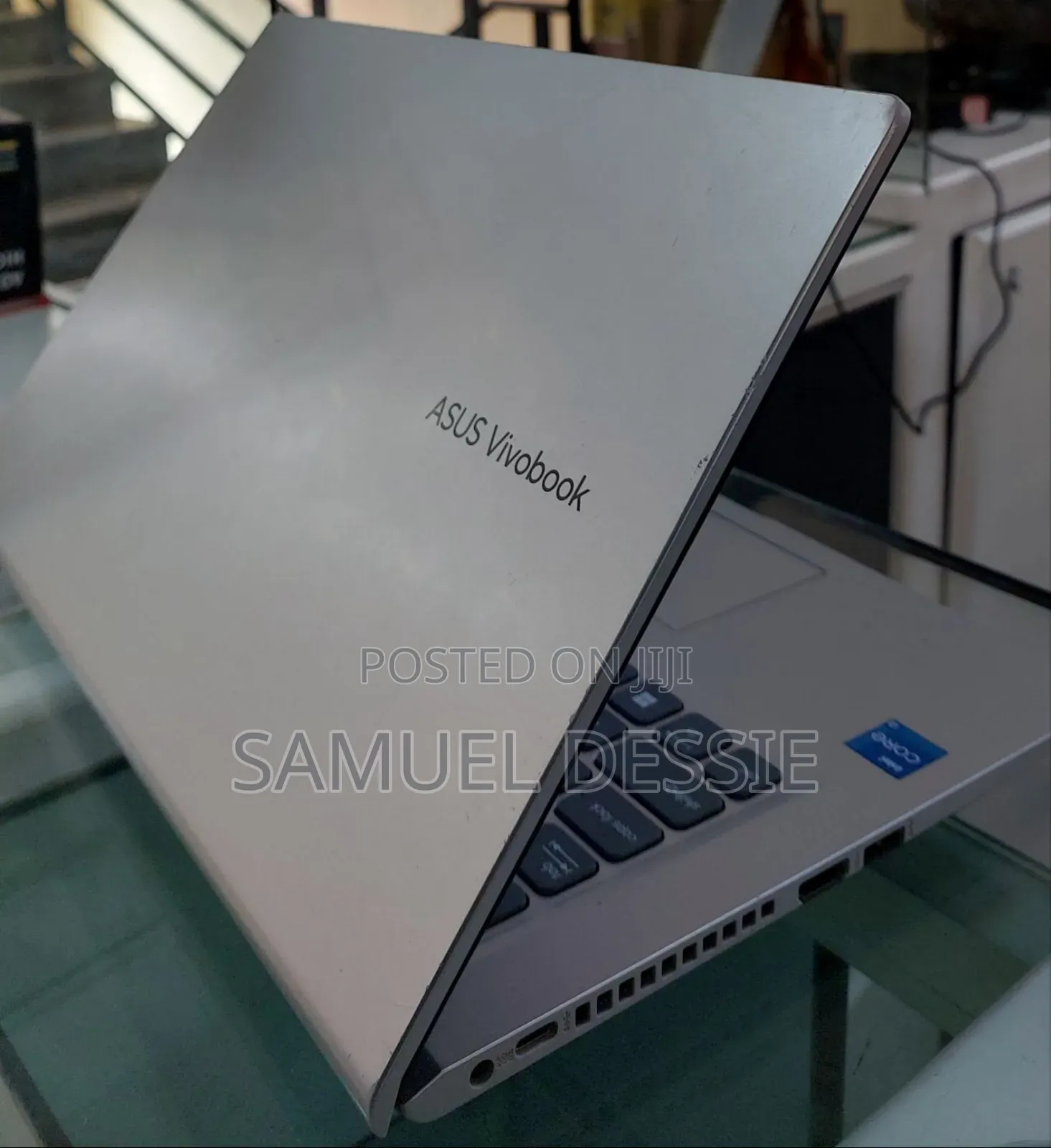 New Laptop Asus VivoBook 15 X505BA 8GB Intel Core I3 SSD 256GB