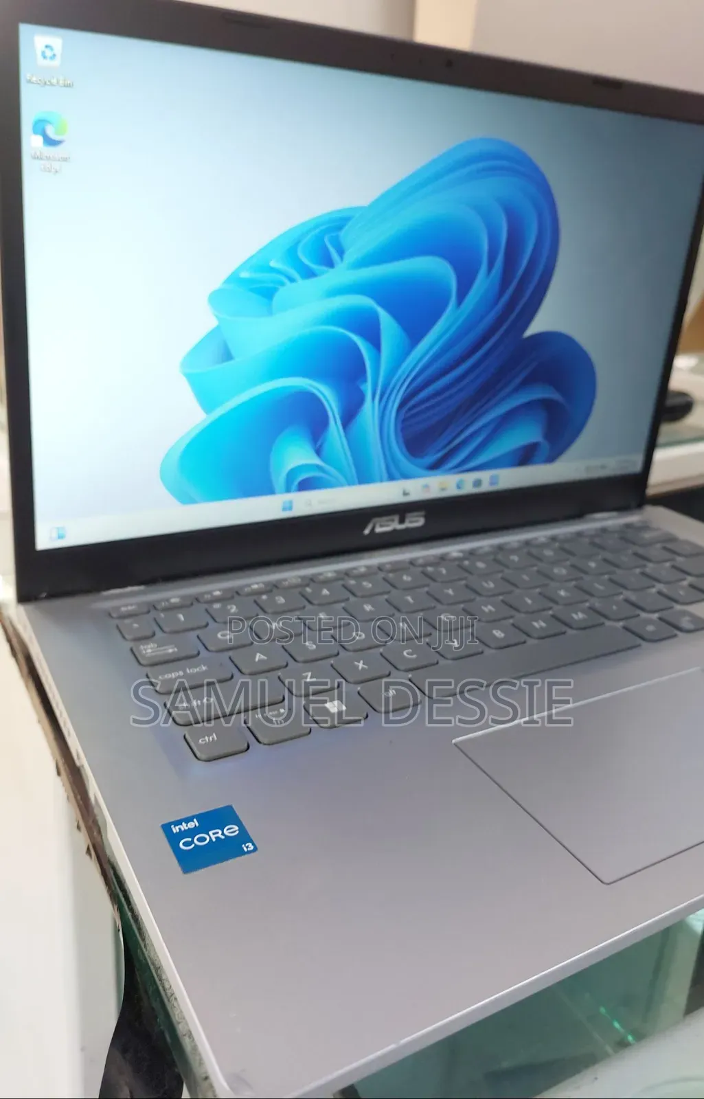New Laptop Asus VivoBook 15 X505BA 8GB Intel Core I3 SSD 256GB