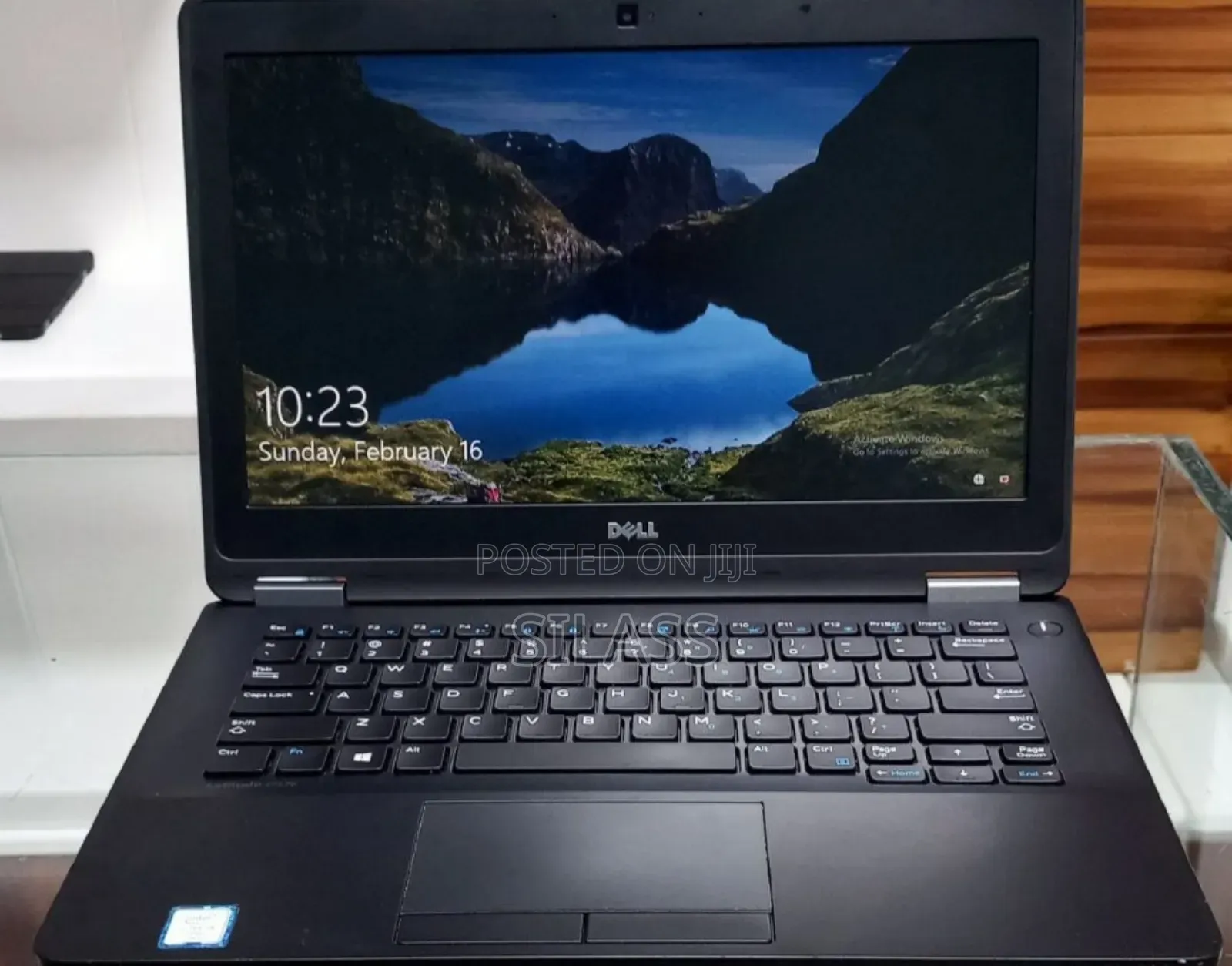 New Laptop Dell Latitude 12 E7270 8GB Intel Core I5 SSD 256GB