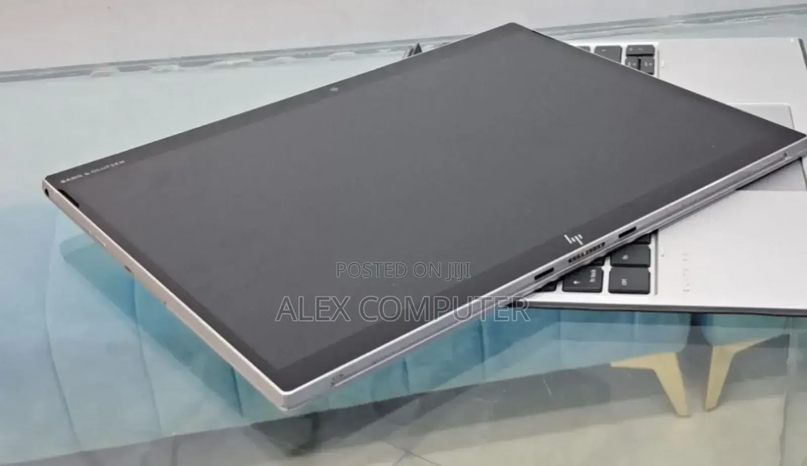 New Laptop Microsoft Surface 8GB Intel Core I5 SSD 256GB