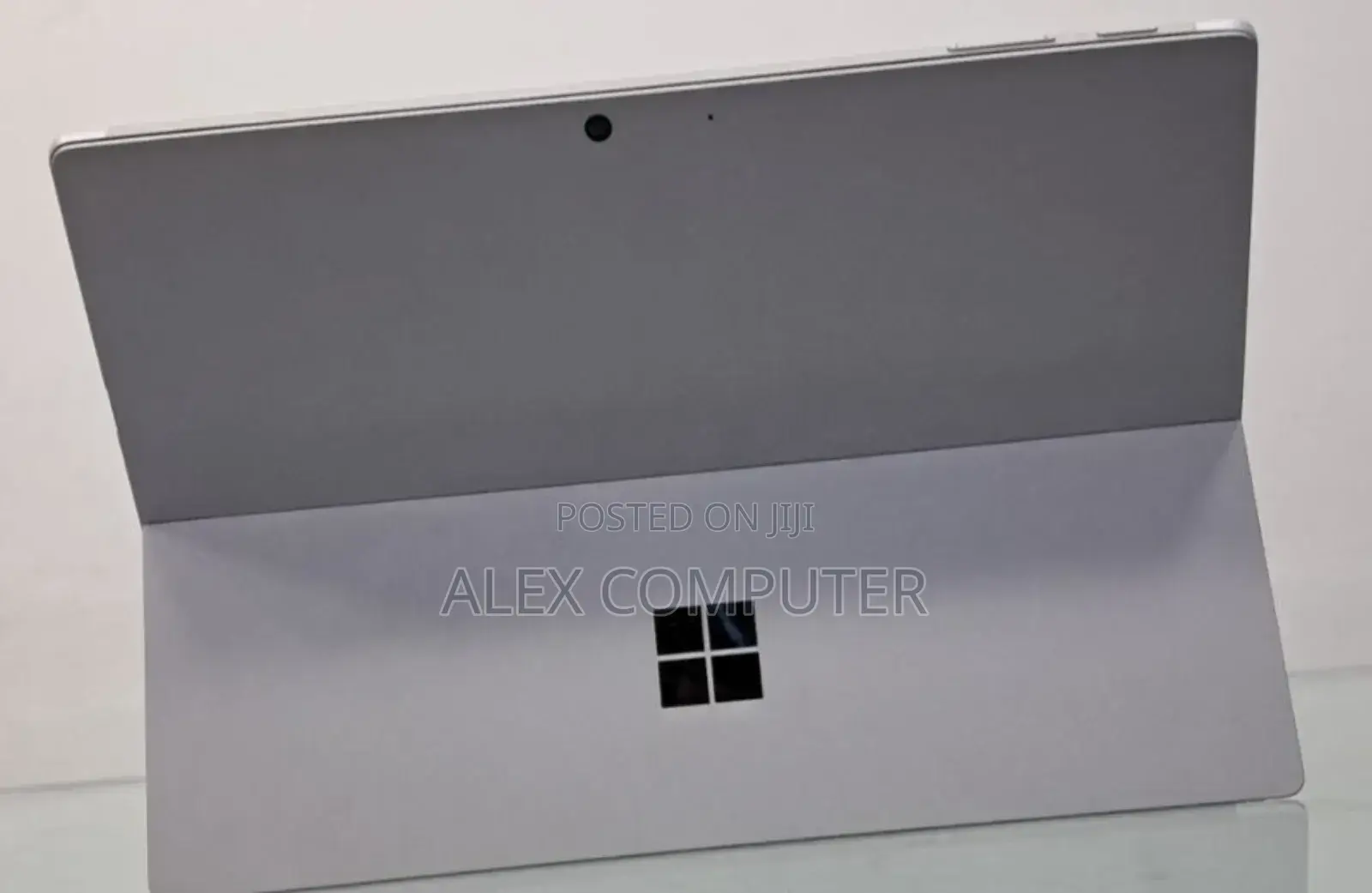 New Laptop Microsoft Surface 8GB Intel Core I5 SSD 256GB