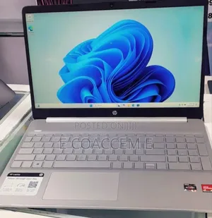 New Laptop HP 12GB AMD Ryzen 5 SSD 256GB
