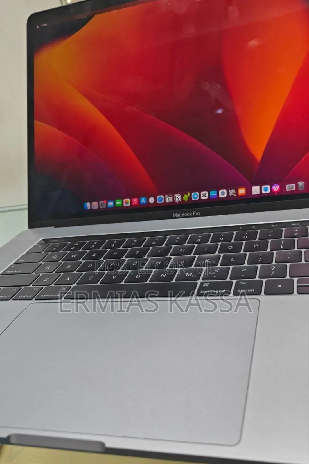 New Laptop Apple MacBook Pro 2017 16GB Intel Core I7 SSD 1T