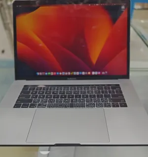 New Laptop Apple MacBook Pro 2019 16GB Intel Core I7 SSD 512GB