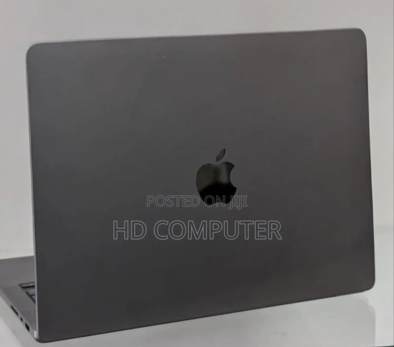 New Apple MacBook Pro 2023 M3 Pro 14-Inch 18GB Intel Core M3 SSD 512GB