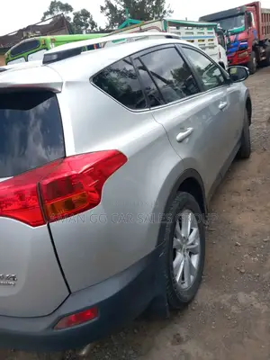 Toyota RAV4 2014 Silver