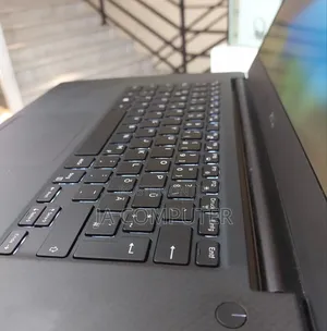 New Laptop Dell Precision 5520 18GB Intel Core I7 SSD 512GB