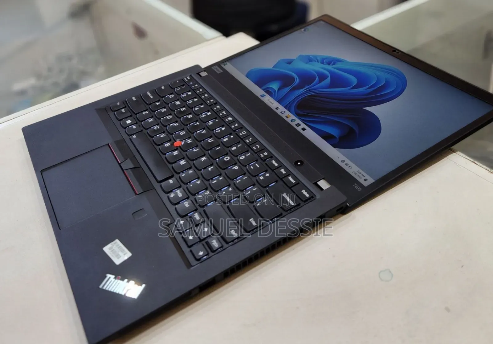 New Laptop Lenovo ThinkPad T495s 16GB AMD Ryzen 5 SSD 512GB