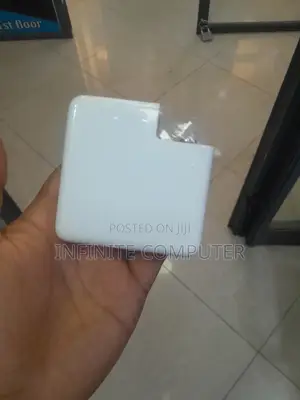 Photo - Mac Type Ccharger