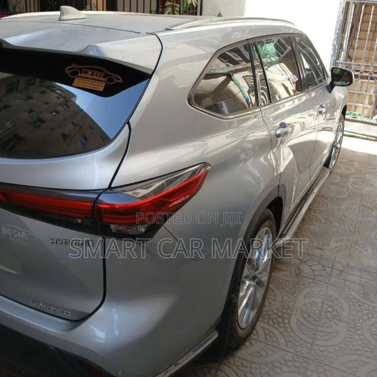 Toyota Highlander Hybrid 2022 Silver