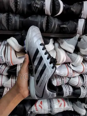 New Foot Bal Shoes